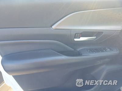 2024 Toyota Grand Highlander XLE - zdjęcie 9 z 21 - miniatura