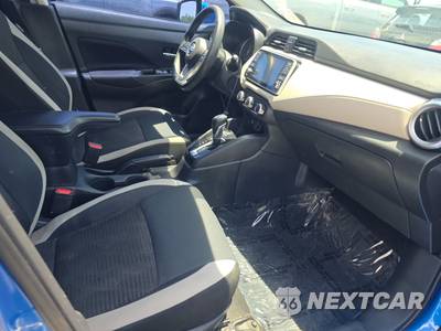 2021 Nissan Versa SV - zdjęcie 8 z 23 - miniatura