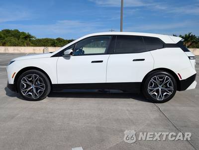 2022 BMW iX Sports Activity Vehicle xDrive50 - zdjęcie 9 z 97 - miniatura