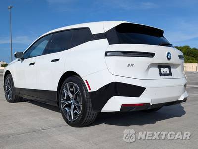 2022 BMW iX Sports Activity Vehicle xDrive50 - zdjęcie 11 z 97 - miniatura