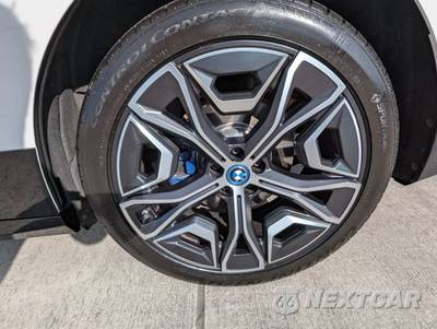 2022 BMW iX Sports Activity Vehicle xDrive50 - zdjęcie 38 z 97 - miniatura