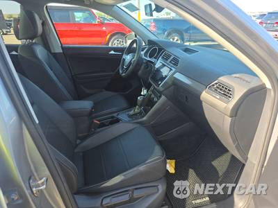 2021 Volkswagen Tiguan SE - zdjęcie 8 z 27 - miniatura