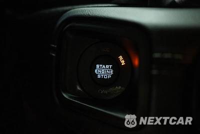 2025 Jeep Wrangler 4xe 4 Door Sahara - zdjęcie 17 z 27 - miniatura