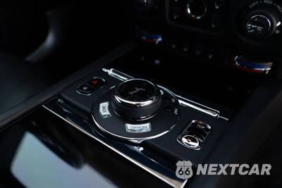 2017 Rolls-Royce Dawn - zdjęcie 70 z 73 - miniatura