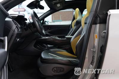 2023 Aston Martin DBX707 - zdjęcie 14 z 76 - miniatura