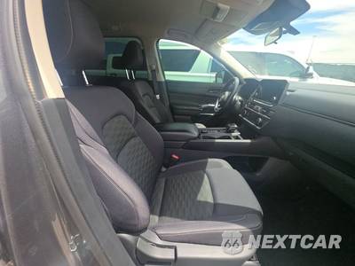 2024 Nissan Pathfinder S - zdjęcie 8 z 19 - miniatura