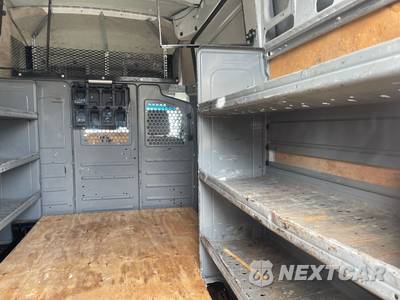 2018 Nissan NV2500 HD Cargo SV High Roof 146.1" WB - zdjęcie 15 z 23 - miniatura