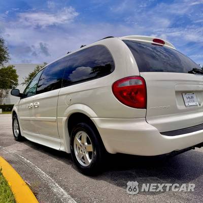 2007 Dodge Grand Caravan SXT Minivan 119.3" WB - zdjęcie 17 z 114 - miniatura