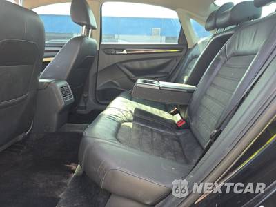 2015 Volkswagen Passat 1.8T SEL Premium - zdjęcie 13 z 32 - miniatura