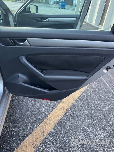 2014 Volkswagen Passat 2.5L SE w/Sunroof - zdjęcie 17 z 21 - miniatura