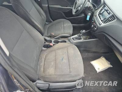 2020 Hyundai Accent SE - zdjęcie 8 z 25 - miniatura