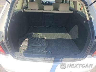 2012 Volkswagen Jetta SportWagen 2.0L TDI Wagon - zdjęcie 16 z 40 - miniatura