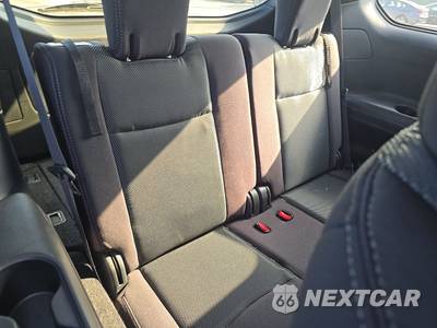 2019 Nissan Pathfinder S - zdjęcie 14 z 28 - miniatura