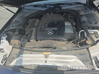 2018 Mercedes-Benz C 300 Sedan - zdjęcie 15 z 27 - miniatura