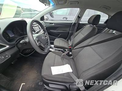 2020 Hyundai Accent SE - zdjęcie 7 z 29 - miniatura
