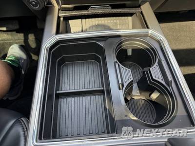 2022 Ford Super Duty F-450 Platinum Crew Cab Long Bed DRW - zdjęcie 32 z 76 - miniatura
