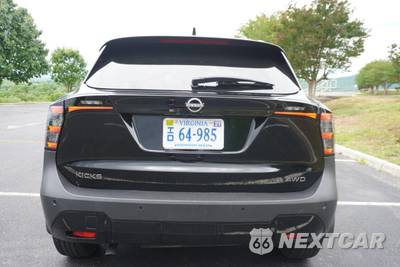 2025 Nissan Kicks SV - zdjęcie 6 z 36 - miniatura