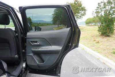 2025 Nissan Kicks SV - zdjęcie 17 z 36 - miniatura