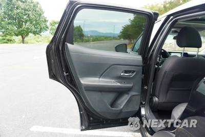 2025 Nissan Kicks SV - zdjęcie 14 z 36 - miniatura
