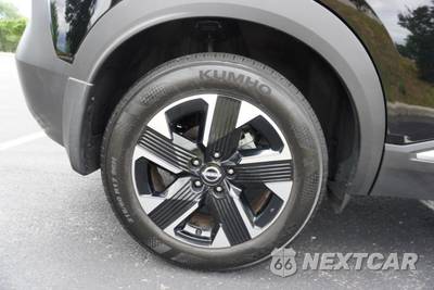2025 Nissan Kicks SV - zdjęcie 35 z 36 - miniatura