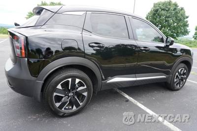 2025 Nissan Kicks SV - zdjęcie 8 z 36 - miniatura