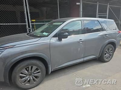 2023 Nissan Pathfinder S - zdjęcie 8 z 22 - miniatura