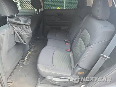 2023 Nissan Pathfinder S - zdjęcie 14 z 22 - miniatura
