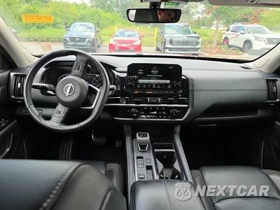 2023 Nissan Pathfinder SL - zdjęcie 12 z 35 - miniatura