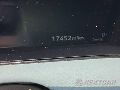 2024 Nissan Ariya PLATINUM+ e-4ORCE - zdjęcie 13 z 27 - miniatura