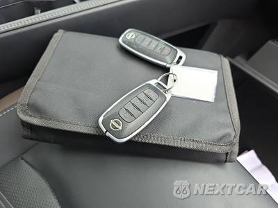 2025 Nissan Pathfinder Platinum - zdjęcie 24 z 26 - miniatura