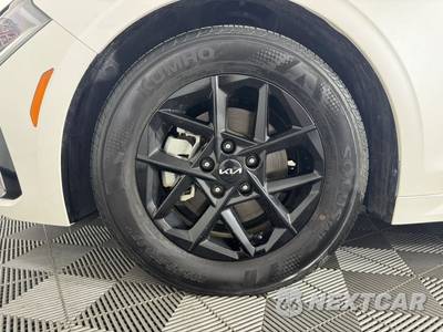 2025 Kia K5 LXS - zdjęcie 40 z 43 - miniatura