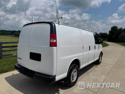 2016 Chevrolet Express 2500 Cargo Van 1WT 135.0" WB - zdjęcie 5 z 49 - miniatura