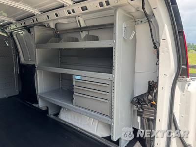 2016 Chevrolet Express 2500 Cargo Van 1WT 135.0" WB - zdjęcie 18 z 49 - miniatura