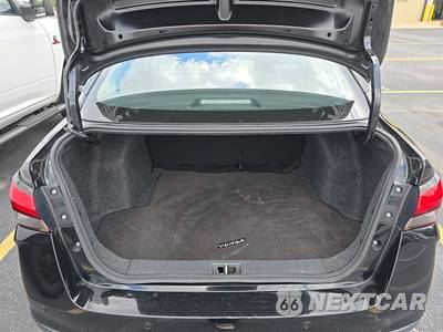 2021 Nissan Versa SV - zdjęcie 16 z 34 - miniatura