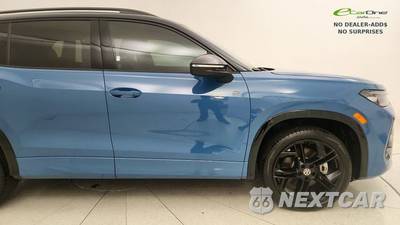 2025 Volkswagen Tiguan SE R-Line Black - zdjęcie 8 z 50 - miniatura