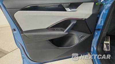 2025 Volkswagen Tiguan SE R-Line Black - zdjęcie 37 z 50 - miniatura