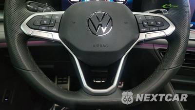 2025 Volkswagen Tiguan SE R-Line Black - zdjęcie 44 z 50 - miniatura