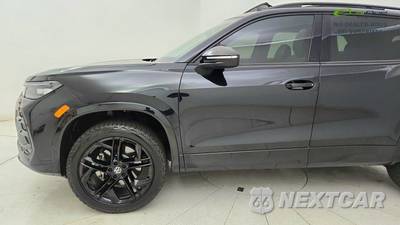 2025 Volkswagen Tiguan SE R-Line Black - zdjęcie 9 z 50 - miniatura