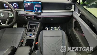 2025 Volkswagen Tiguan SE R-Line Black - zdjęcie 39 z 50 - miniatura