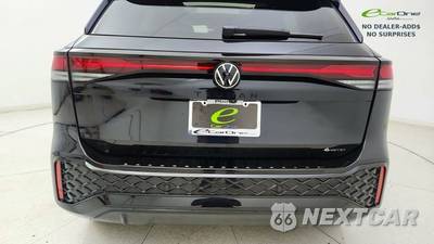 2025 Volkswagen Tiguan SE R-Line Black - zdjęcie 11 z 50 - miniatura