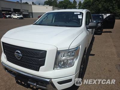 2022 Nissan TITAN SV Crew Cab Short Bed