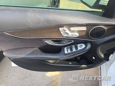 2019 Mercedes-Benz C 300 Sedan - zdjęcie 9 z 25 - miniatura