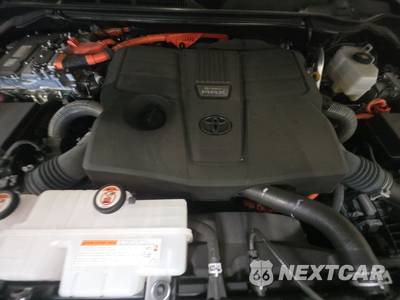 2025 Toyota Sequoia Capstone - zdjęcie 16 z 19 - miniatura