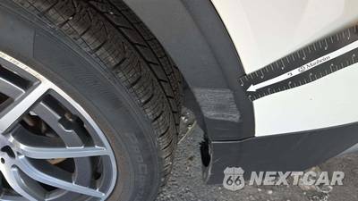 2023 Mercedes-Benz AMG GLB 35 4MATIC - zdjęcie 27 z 30 - miniatura