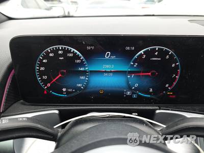 2023 Mercedes-Benz AMG GLB 35 4MATIC - zdjęcie 12 z 30 - miniatura