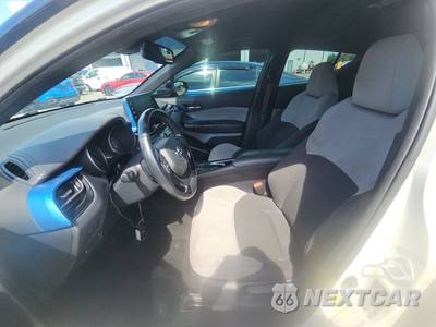 2019 Toyota C-HR XLE - zdjęcie 7 z 36 - miniatura