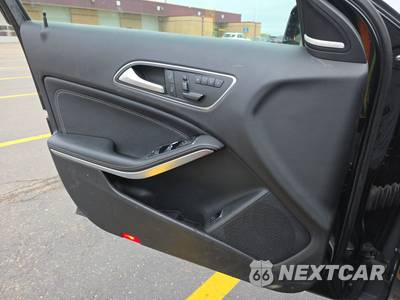 2016 Mercedes-Benz GLA 250 4MATIC - zdjęcie 9 z 18 - miniatura