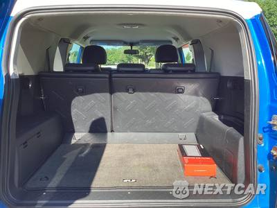 2007 Toyota FJ Cruiser w/Rear Doors - zdjęcie 8 z 26 - miniatura