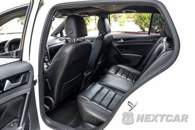2016 Volkswagen Golf GTI SE Hatchback - zdjęcie 35 z 50 - miniatura