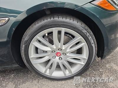 2016 Jaguar XF Prestige - zdjęcie 9 z 28 - miniatura